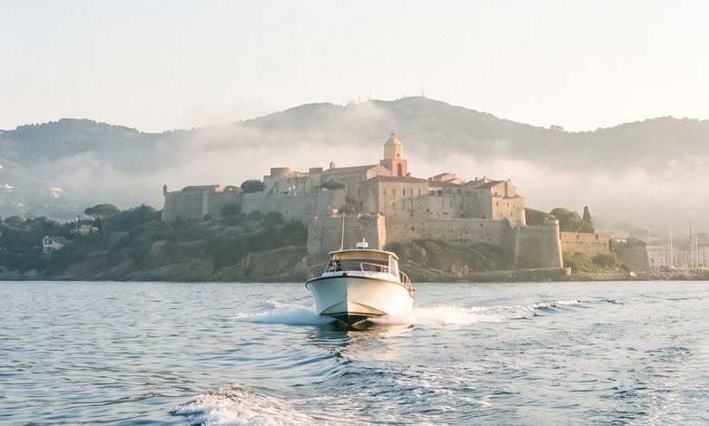 Saint-Tropez — GlideBlue